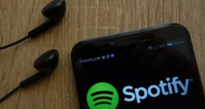 Spotify começa a mostrar letras de músicas a partir de hoje