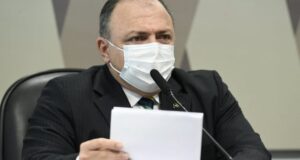 Vice-presidente da Câmara critica decisão do Exército de livrar Pazuello